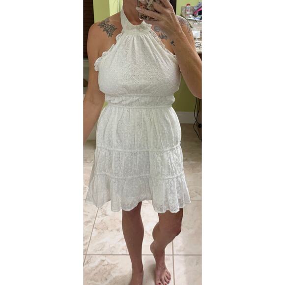 Lost + Wander medium eyelet halter white dress open back NWT lined 100% cotton - Picture 2 of 5